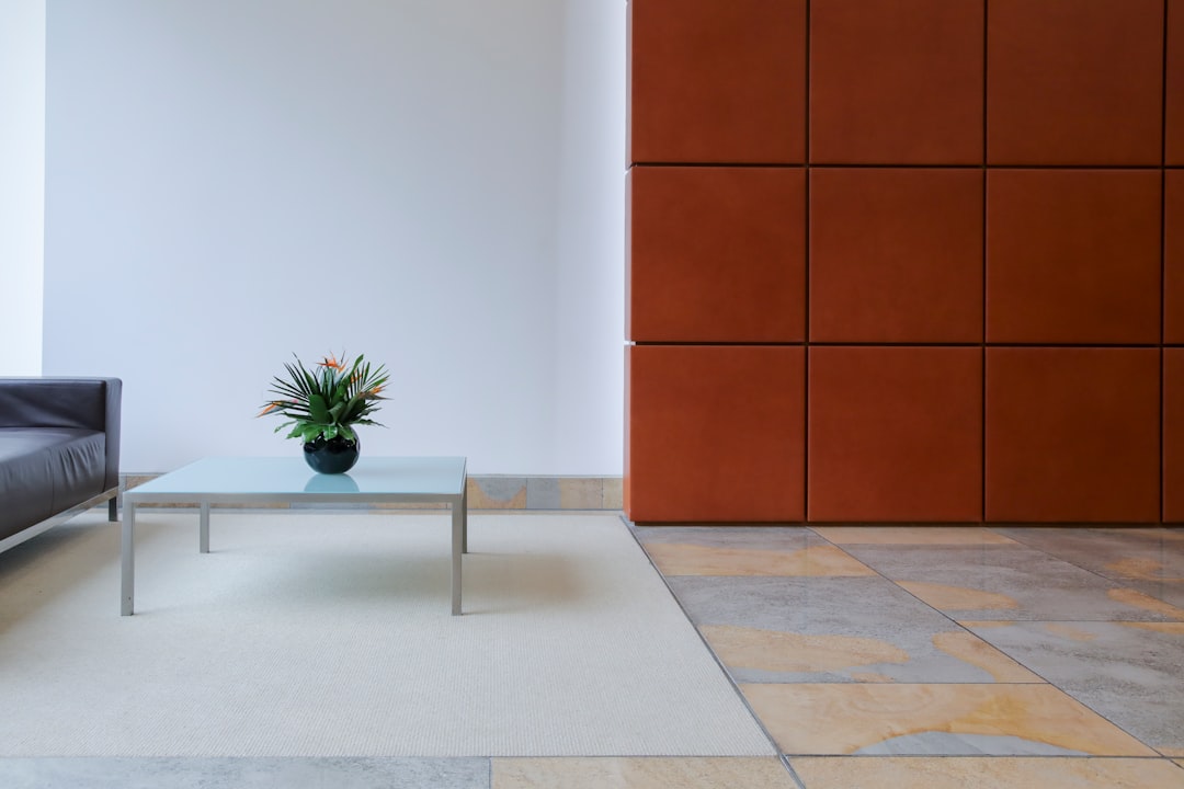 Ontdek de esthetische en praktische voordelen van houtwol akoestiek panelen
